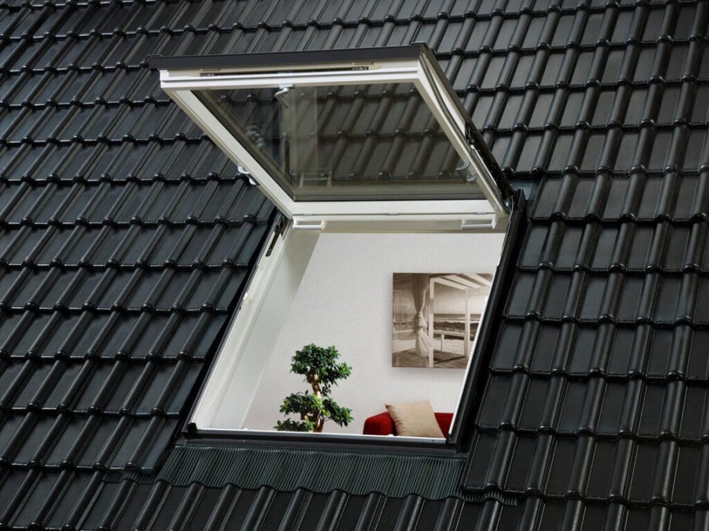 Installazione Finestre Velux su Misura - CMG lattoneria srl