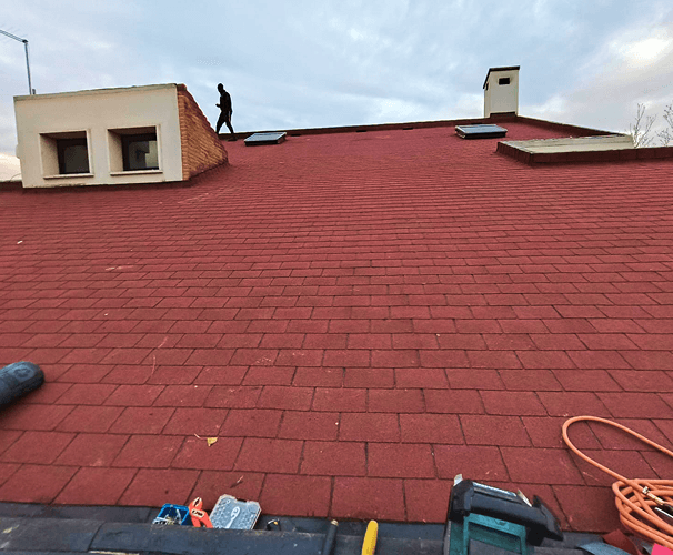 Tetto in Tegole Canadesi a Padova - CMG Lattoneria srl